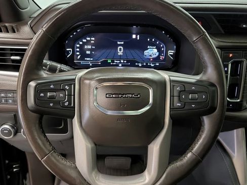 Used 2022 GMC Yukon XL Denali RWD image 21
