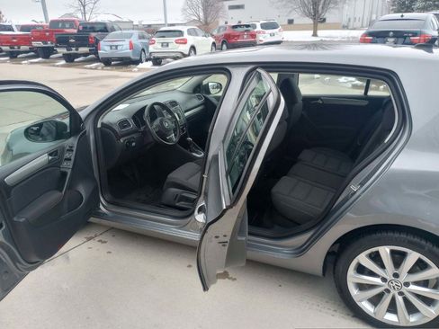 Used 2013 Volkswagen Golf TDI image 18