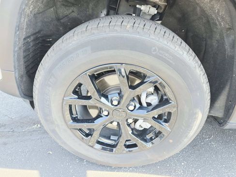 Used 2024 Jeep Grand Cherokee Altitude image 19