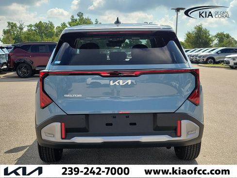 New 2027 Kia Seltos S FWD image 5