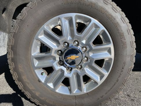 Used 2025 Chevrolet Silverado 2500 High Country w/ High Country Premium Package image 48