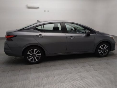 Used 2025 Nissan Versa SV FWD image 10