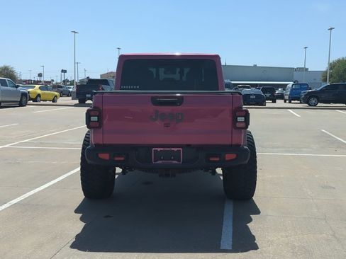 Used 2024 Jeep Gladiator Rubicon image 6