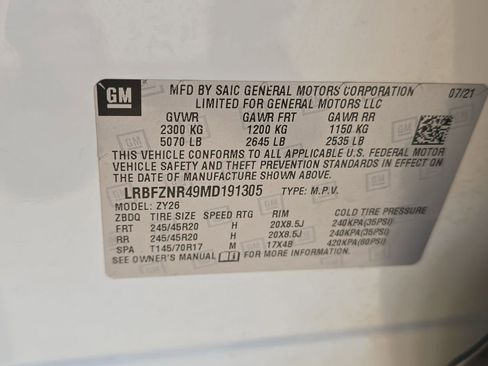 Used 2021 Buick Envision Essence w/ Sport Touring Package FWD image 34