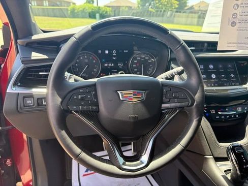 Certified 2023 Cadillac XT6 Sport w/ LPO, ONYX Package AWD/4WD image 14