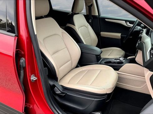 Used 2020 Ford Escape SEL image 30