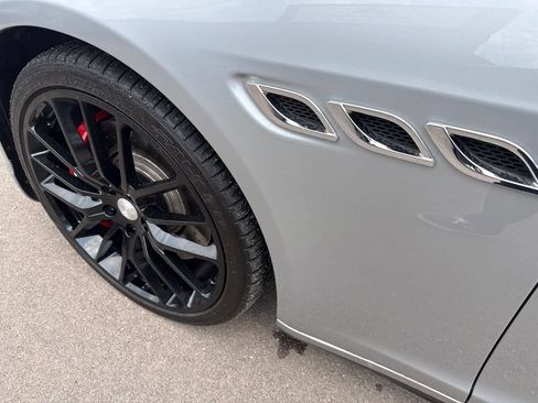 Used 2014 Maserati Quattroporte GTS RWD image 11