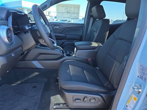 New 2026 Chevrolet Colorado LT image 10