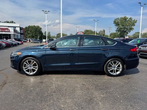 Used 2020 Ford Fusion SEL FWD image 2