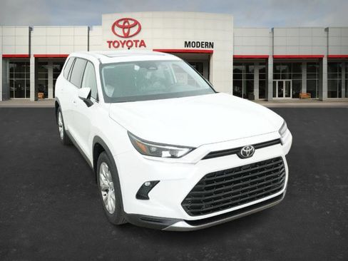 New 2026 Toyota Grand Highlander Limited image 32