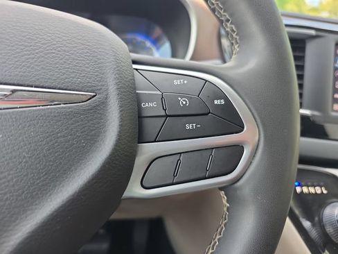 Used 2023 Chrysler Voyager LX FWD image 21