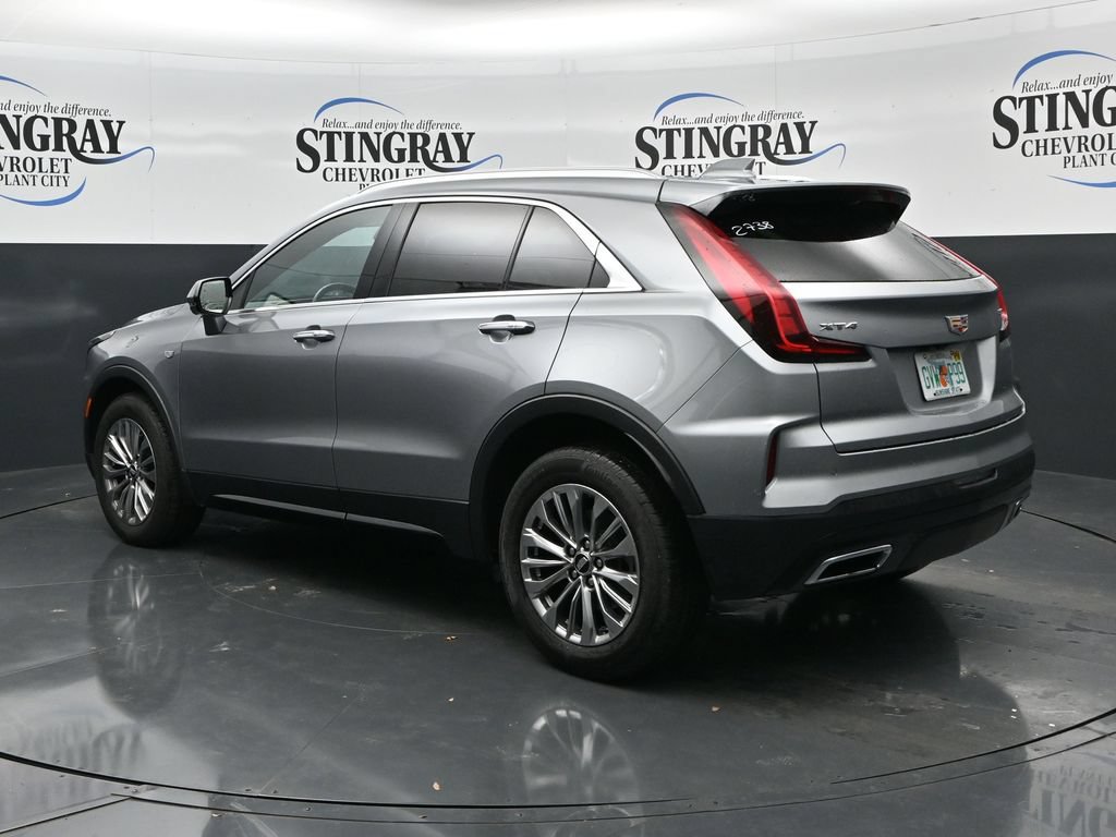 Used 2025 Cadillac XT4 Premium Luxury FWD image 6