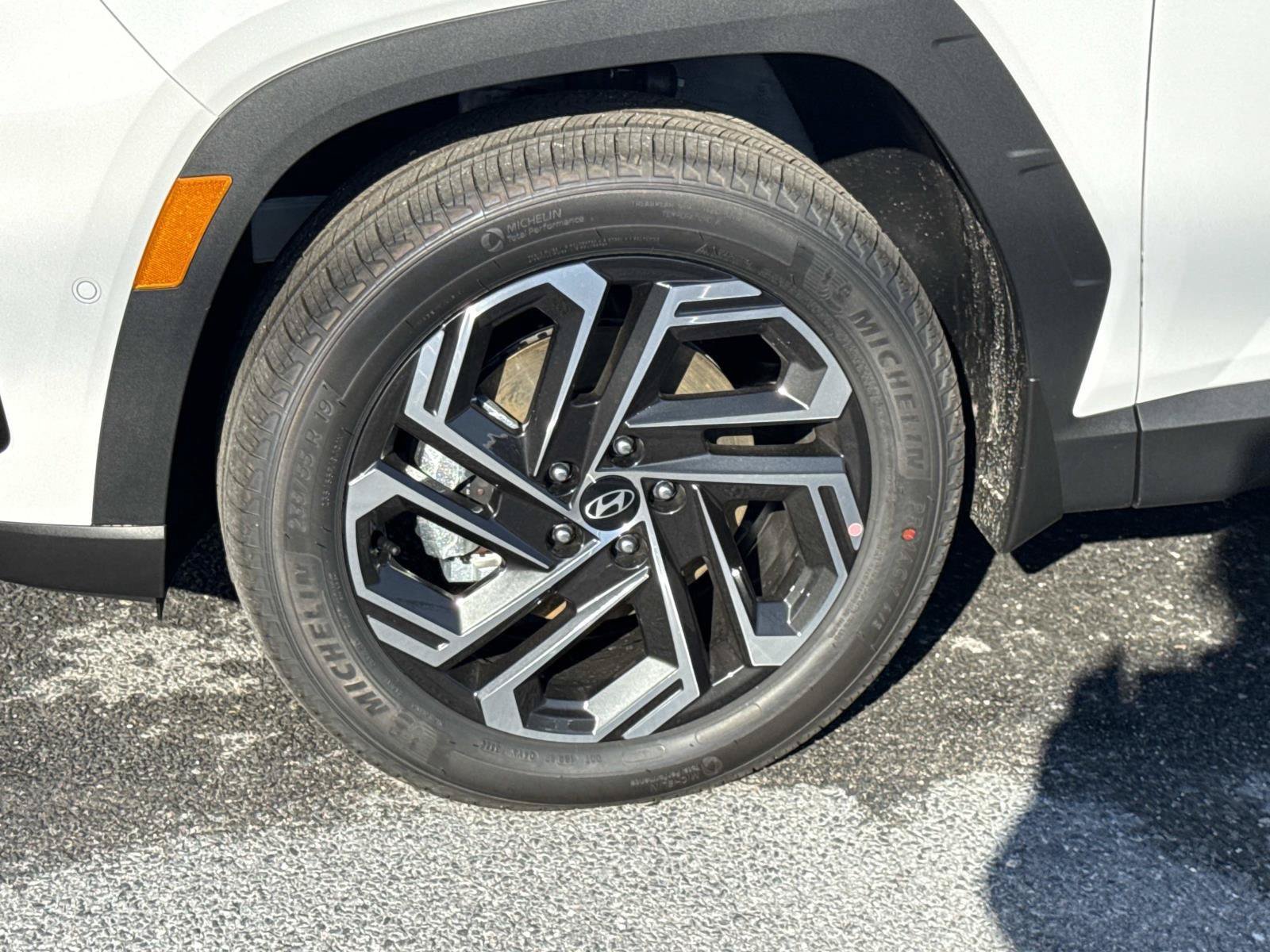 New 2026 Hyundai Tucson Limited AWD/4WD image 18