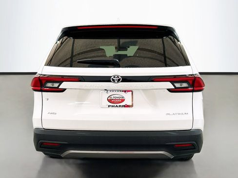 New 2026 Toyota Grand Highlander Platinum image 5