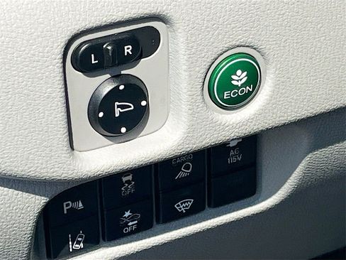 Used 2023 Honda Ridgeline RTL-E image 10