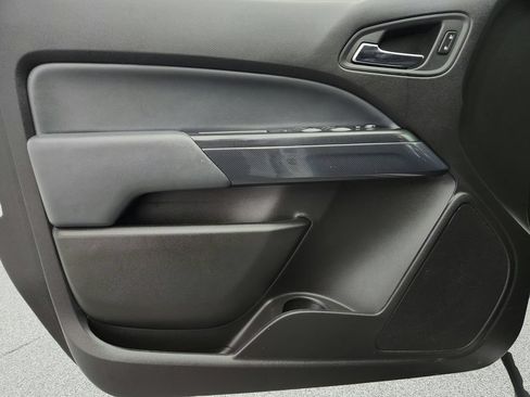 Used 2021 Chevrolet Colorado Z71 AWD/4WD image 21