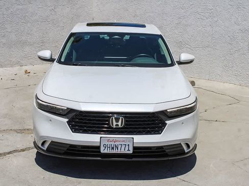 Used 2023 Honda Accord EX-L image 2