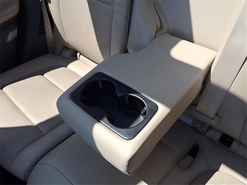 Used 2021 Lincoln Corsair AWD w/ Premium Package image 14