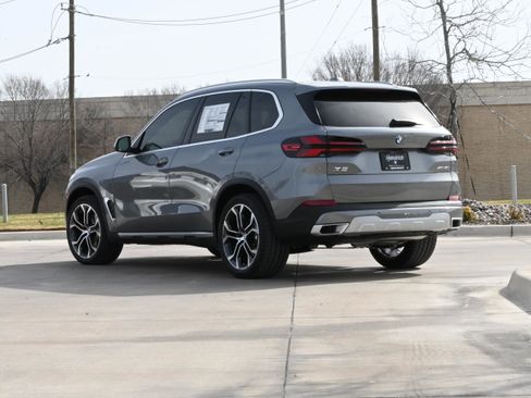 New 2026 BMW X5 xDrive40i image 2