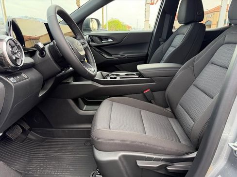 New 2026 Chevrolet Equinox LT w/ Midnight Edition FWD image 5