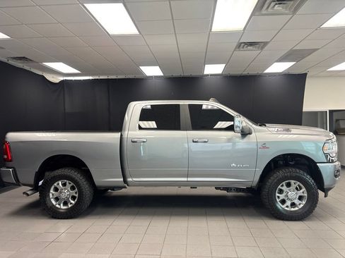 Used 2024 RAM 2500 Laramie AWD/4WD image 2