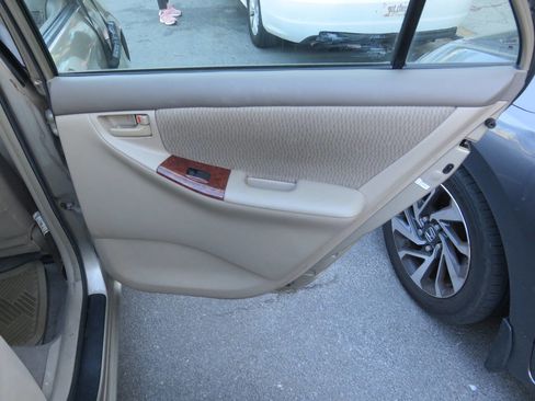 Used 2006 Toyota Corolla CE FWD image 26