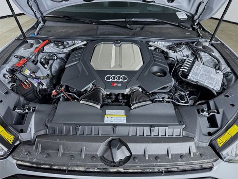 New 2026 Audi RS 7 Performance image 32