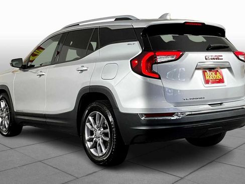 Used 2022 GMC Terrain SLT FWD image 12