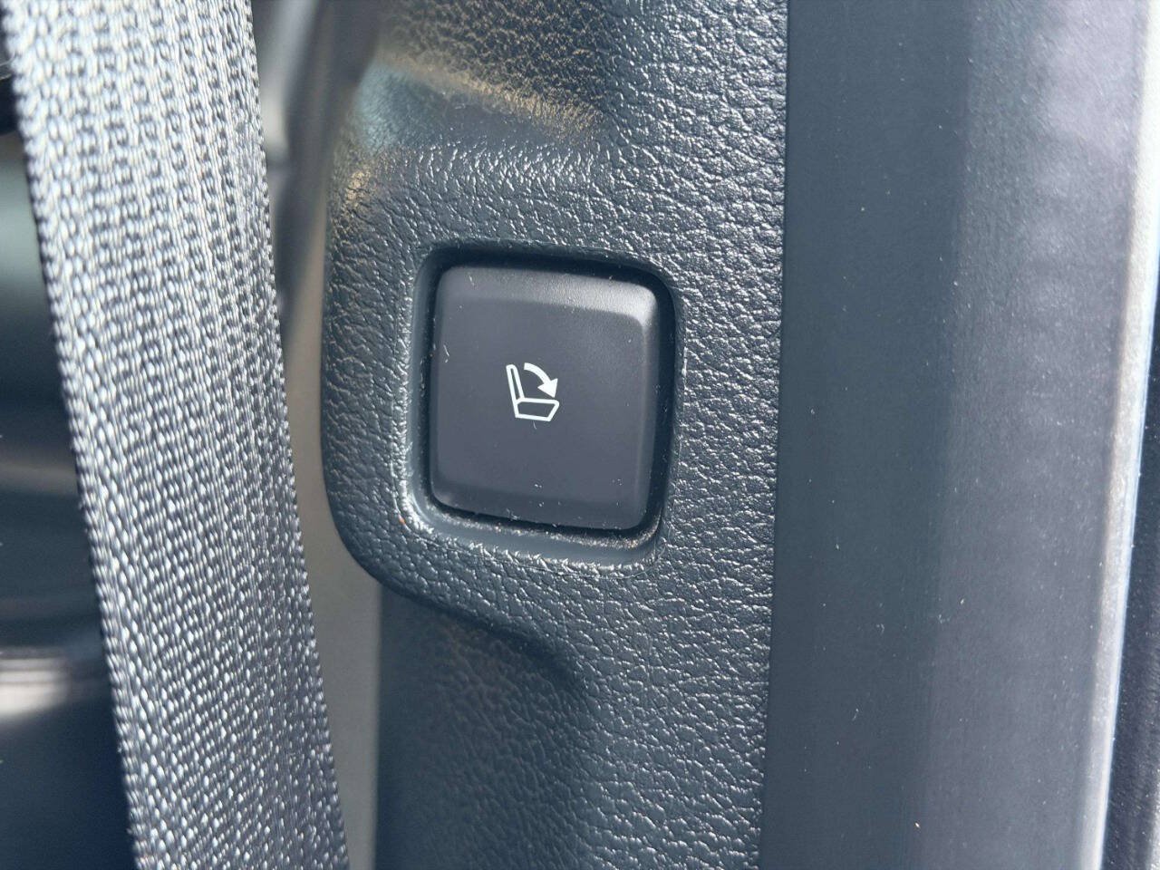Used 2020 Lincoln Navigator L Reserve AWD/4WD image 23