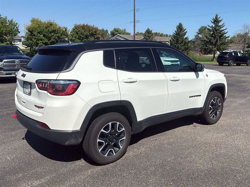 Used 2020 Jeep Compass Trailhawk w/ Cold Weather Group AWD/4WD image 7