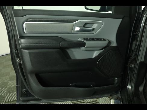 Used 2020 RAM 1500 Big Horn AWD/4WD image 17