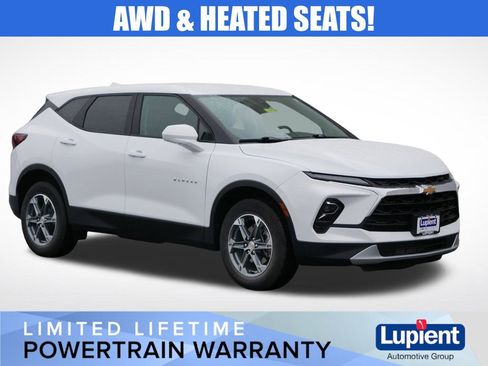 Used 2025 Chevrolet Blazer LT AWD/4WD image 1