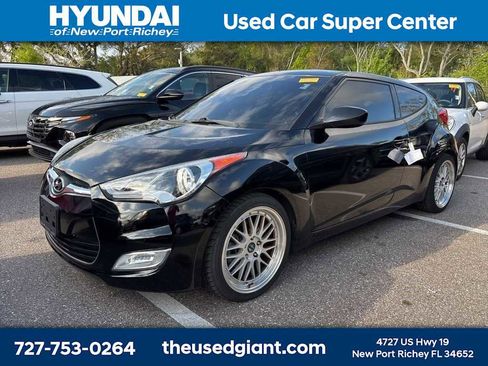 Used 2014 Hyundai Veloster w/ Style Package 02 image 1