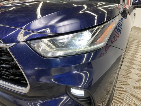 Used 2022 Toyota Highlander Platinum image 5