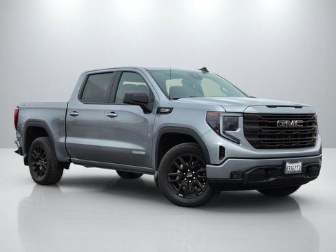Used 2023 GMC Sierra 1500 Elevation AWD/4WD image 1