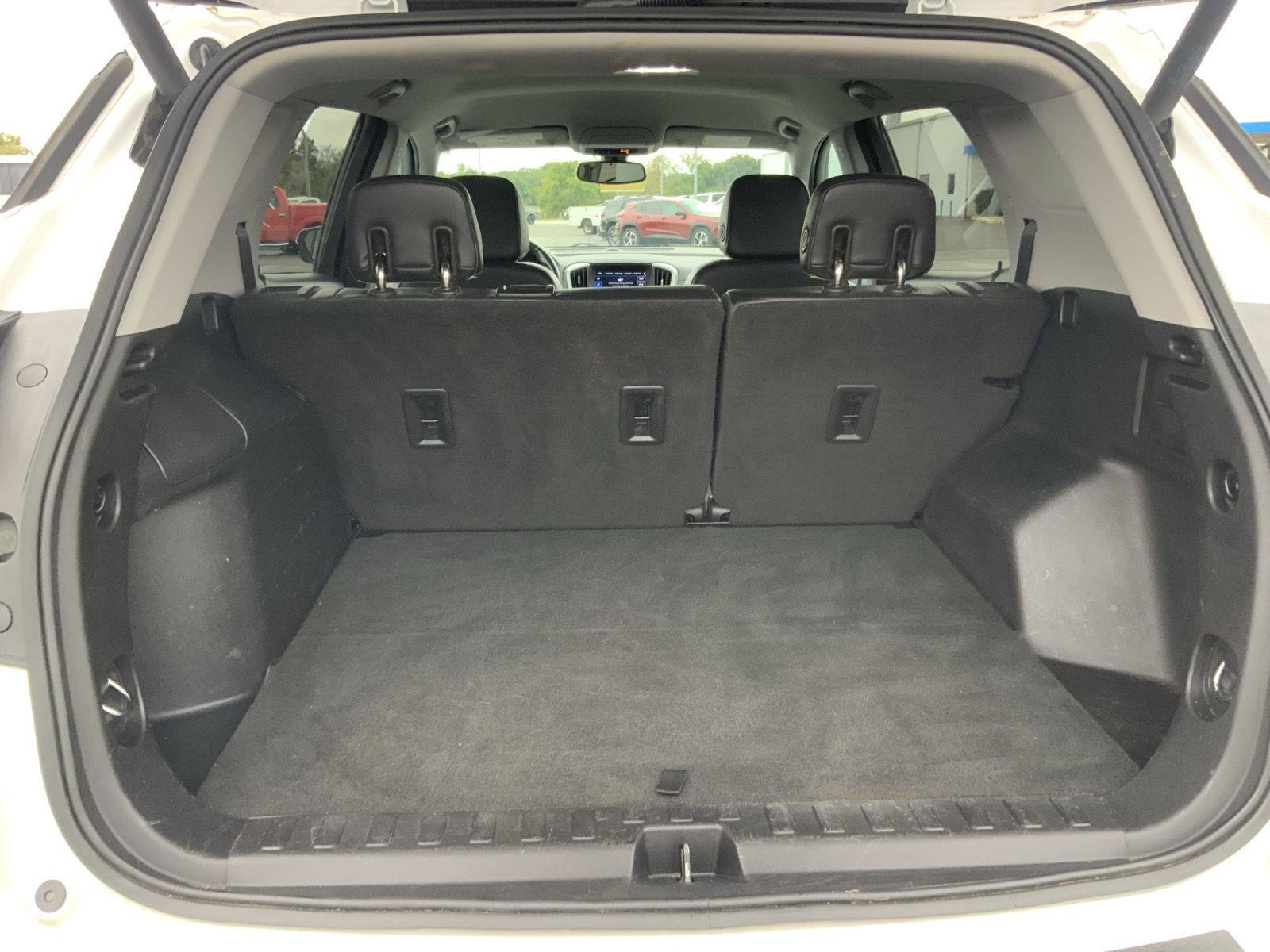 Used 2018 GMC Terrain SLT w/ Preferred Package FWD image 10