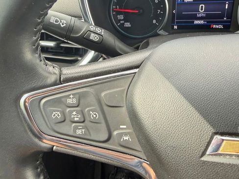 Used 2021 Chevrolet Equinox LT FWD image 18