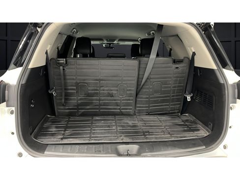 Used 2023 Nissan Pathfinder SL AWD/4WD image 25