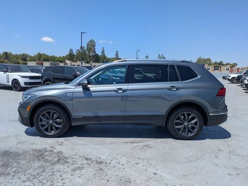 Used 2023 Volkswagen Tiguan SE FWD image 9