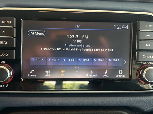 Used 2025 Nissan Versa SV FWD image 20