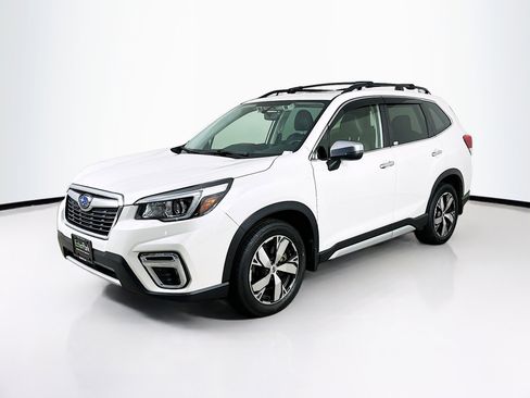 Used 2019 Subaru Forester Touring image 3