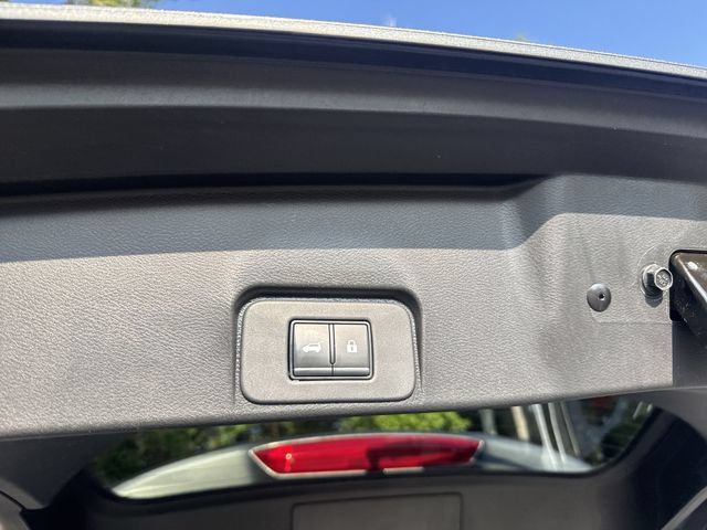 Used 2023 Nissan Rogue SL w/ SL Premium Package FWD image 13
