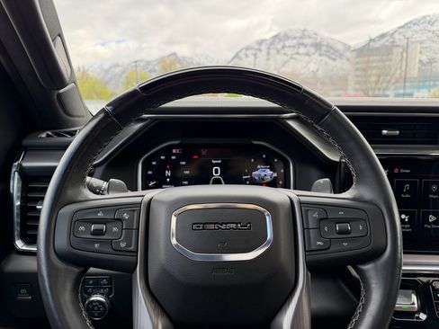Used 2024 GMC Sierra 1500 Denali Ultimate AWD/4WD image 32