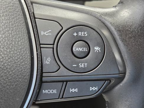 Used 2019 Toyota RAV4 Limited AWD/4WD image 21