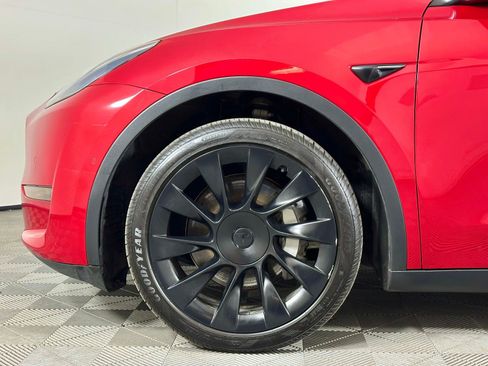 Used 2021 Tesla Model Y Long Range AWD/4WD image 8