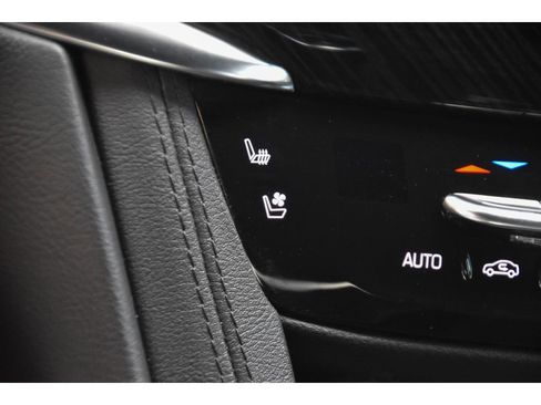 Used 2020 Cadillac XT6 Premium Luxury AWD/4WD image 38