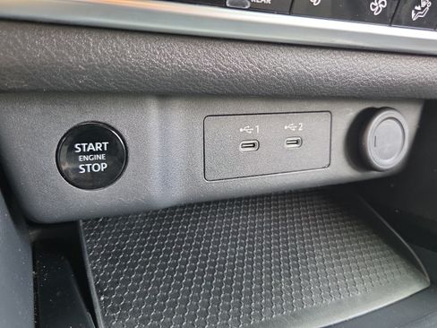 Used 2024 Nissan Rogue SV AWD/4WD image 21