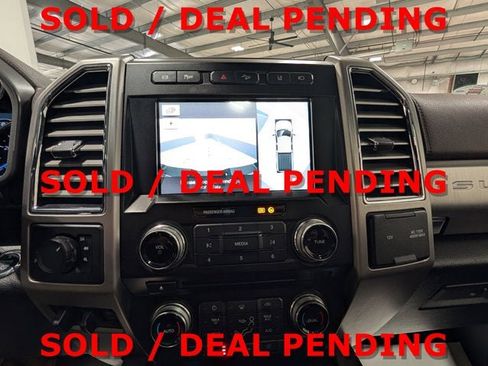 Used 2017 Ford F350 Platinum w/ Platinum Ultimate Package image 27