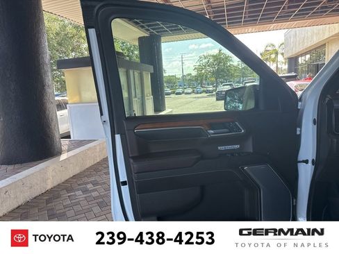 Used 2022 GMC Sierra 1500 Denali w/ Denali Reserve Package AWD/4WD image 21