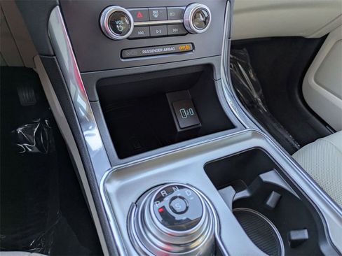 Used 2022 Ford Edge Titanium w/ Equipment Group 301A image 21